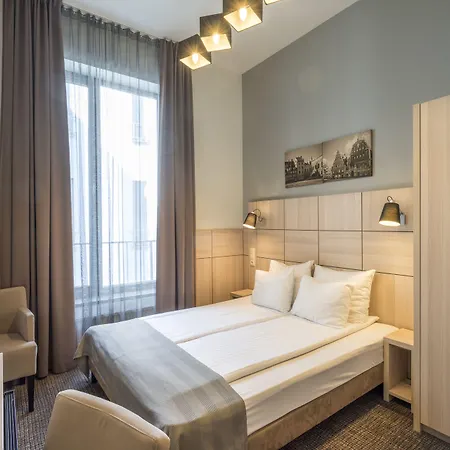 Hotel Wellton Centrum & 4*