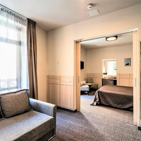 Wellton Centrum & 4*