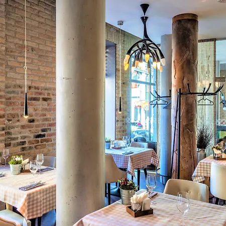 Wellton Centrum & Hotel