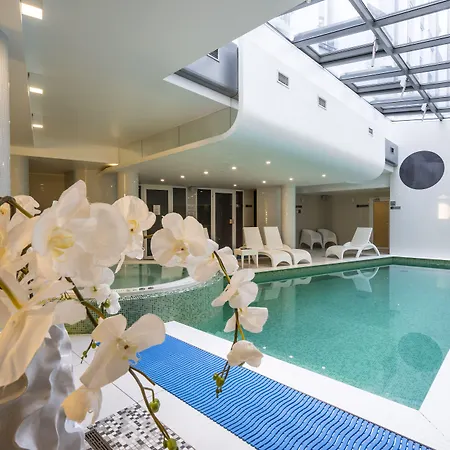 Hotel Wellton Centrum &