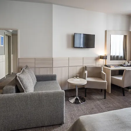 Hotel Wellton Centrum & 4*