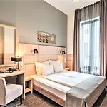 Wellton Centrum & 4* Riga