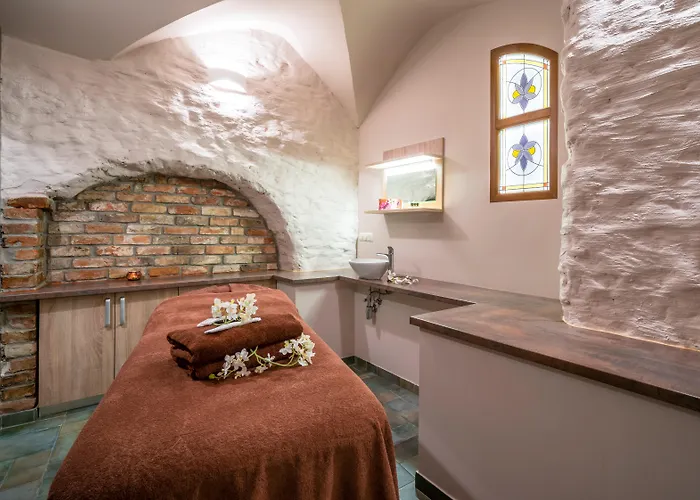 ホテル Wellton Centrum & 4*