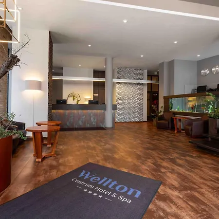 Wellton Centrum & 4*