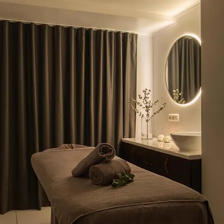 Ξενοδοχείο Wellton Centrum & 4*