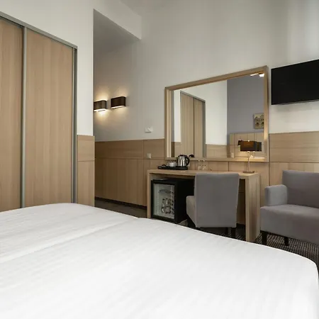 Wellton Centrum & 4*