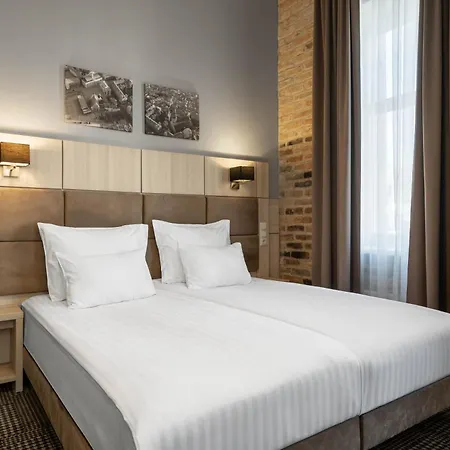 Wellton Centrum & Hotel 4*