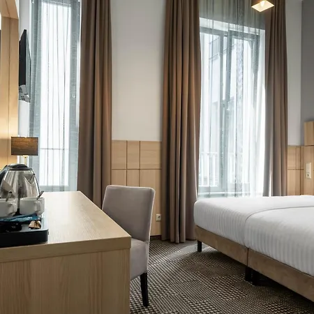 Wellton Centrum & 4* Riga