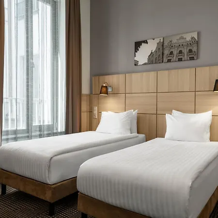 Wellton Centrum & Hotel 4*