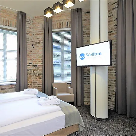 Hotel Wellton Centrum &