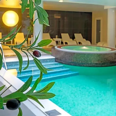 Wellton Centrum & Отель 4*